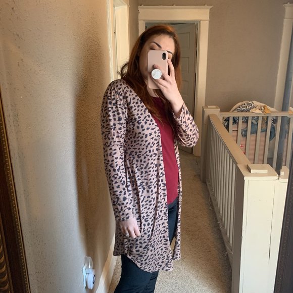Leopard Print Spring Cardigan - Picture 4 of 10